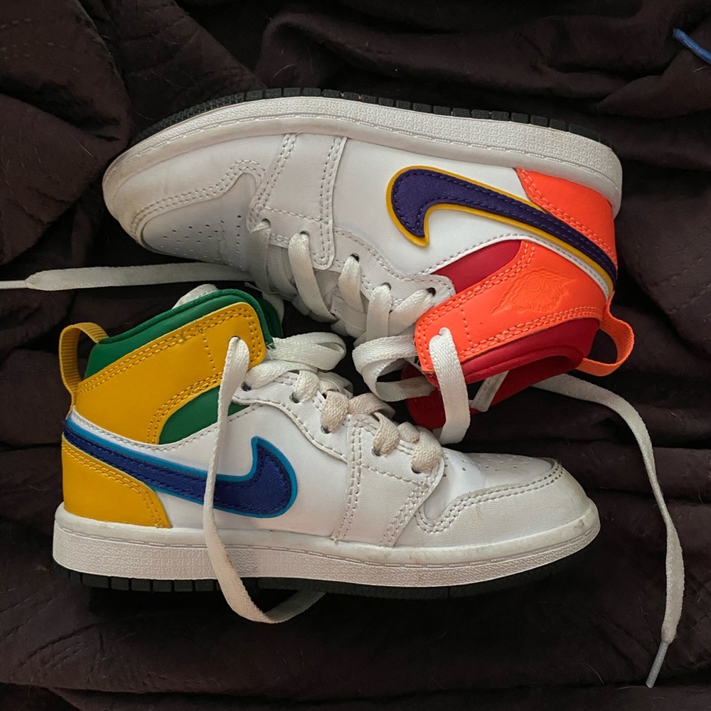 Air Jordan 1 mid alternate multicolor